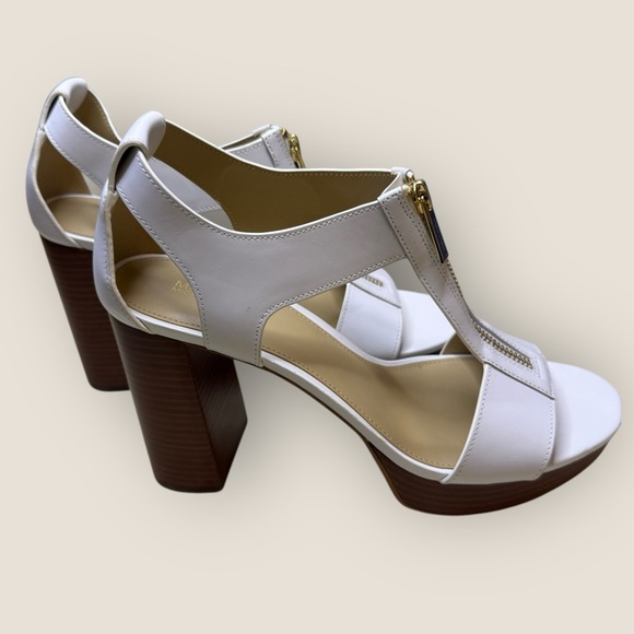 Michael Kors Berkley Leather Block-Heel Sandals – White, Size 9M (NWOB) - Picture 4 of 10